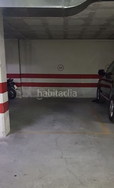 Foto bb062545-37ca-43fa-b0e2-ae11435da2eb. Parking coche en calle camino viejo de vélez 14 plaza de parking en Vélez - Málaga