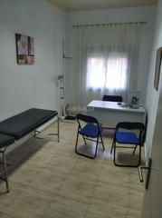 Location Bureau à Avinguda de la generalitat 50. Oficina en alquiler en el centro de santa coloma