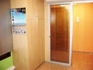 Bureau à Avinguda de l'alcora 10. Estación - universidad / carrer del taronger