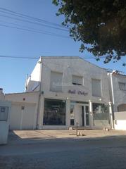Casa a Avenida joan carles 133a. Unica casa con local comercial