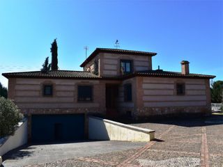 Casa en venta en ciudad real, los rosales. los ros