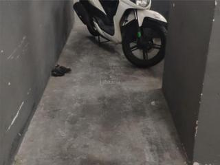 Parking coche en Carrer de costa i cuxart 6. Vilapicina i la torre llobeta / carrer de costa i