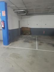 Aparcament cotxe a Carrer de francesc macià 44. Parking + trastero