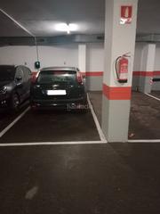 Lloguer Aparcament cotxe a Carrer del berguedà 27. Alquiler parking coche + moto