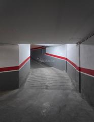 Autoparkplatz in Carrer de barcelona 3. Parquing en plaza cataluña - ideañ coche pequeño