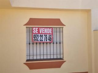 Casa adossada a Calle adelfa 27. Sierra de yeguas / calle adelfa