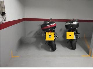 Rent Car parking in Carrer del beat almató 106. El coll / carrer del santuari