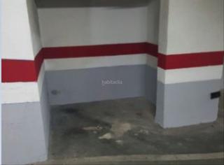 Miete Motorradparkplatz in Carrer de balmes 14. Garaje moto en balmes / ronda universidad barcelon