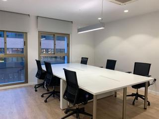 Miete Büro in Carrer dels almogàvers 180. El parc i la llacuna del poblenou / carrer dels al