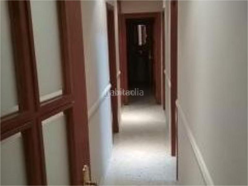 Foto ea0ea1c2-b389-448b-b897-291470a0f8b9. Affitto appartamento in calle cantina 3 in San Jerónimo - La Bachillera Sevilla