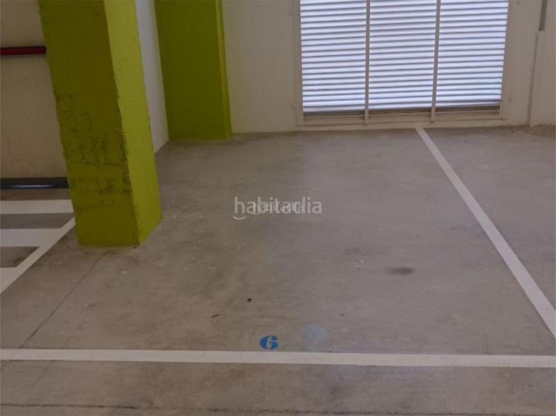 Foto 9f8450c0-a612-47fb-8485-c1b4e046fcb6. Lloguer aparcament cotxe a calle progreso 17 a Centro - La Costilla Rota