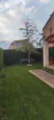 Casa aparellada a Carrer de mont-roig de sió 13. Bonita casa emplazada en un ambiente agradable