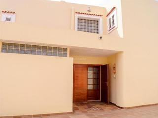 Casa a Carrer venda de cas serres 27. Santa gertrudis / carrer venda de cas serres