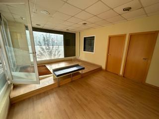 Lloguer Local Comercial a Carrer de benet cortada 50. Alquiler local comercial en volpelleres/sant cugat