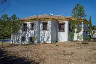 Rent House in Diseminado generico 3. Almedinilla / diseminado generico