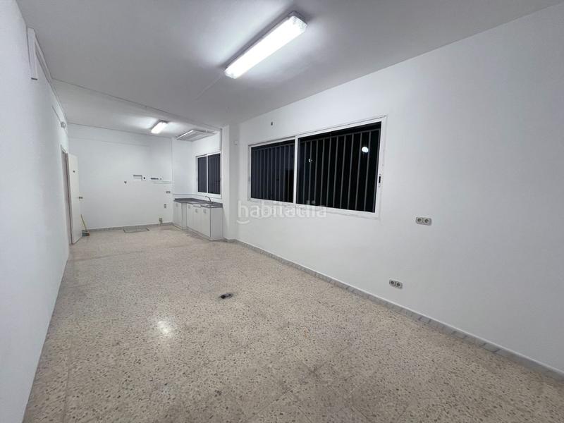 Foto 18059800-2590-43ca-ba8c-a4f6eca150a6. Affitto locale commerciale in carrer esperanto 1 in Valls