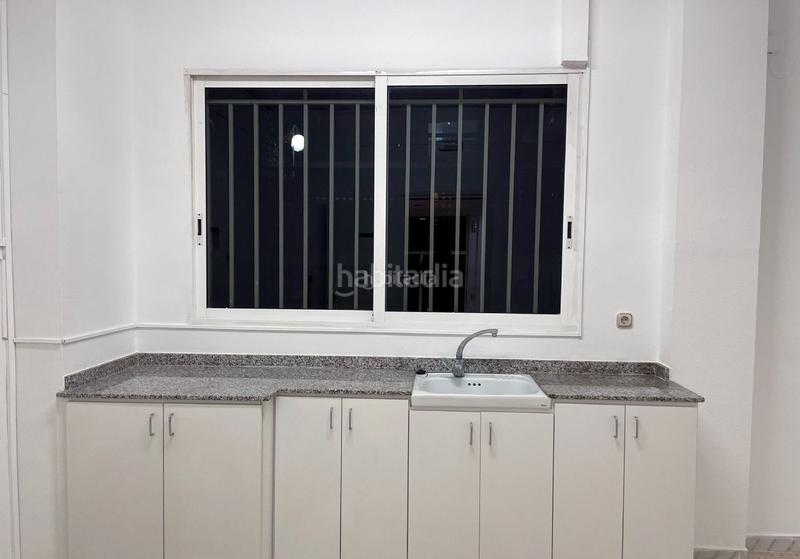 Foto ca452427-0b2d-4b37-9d5b-9e451bab4b5b. Affitto locale commerciale in carrer esperanto 1 in Valls