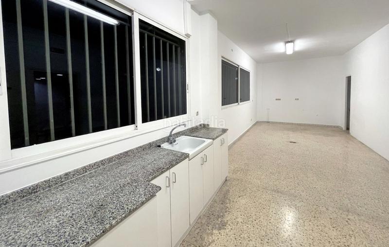 Foto e3d650d1-bdfa-45fd-a942-46cc35fa9a3c. Affitto locale commerciale in carrer esperanto 1 in Valls