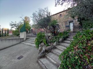 Casa a Carrer mestre millet 18. Masia can montaner con 2 terrenos1420 m2