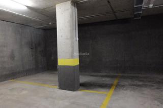 Lloguer Aparcament cotxe a Passeig canal de la infanta 5d. Aparcamiento en el barrio de les begudes