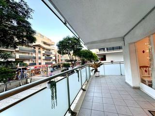 Piso en Carrer de carles buïgas 43. Descubre tu oasis en avenida carles buïgas