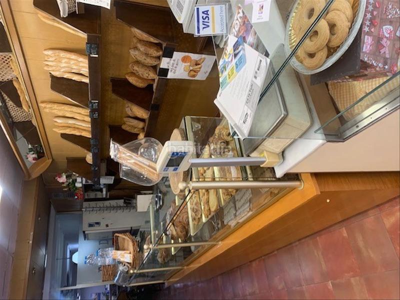 Foto 2e09258a-fda8-44bf-8f31-1bbb8d0b63ac. Rent business premise in carrer d'olzinelles 103 in Barcelona