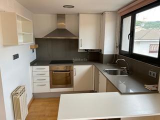 Rent Flat in Carrer mas de xaxàs 20. Piso en el centro -  edificio de pocos años