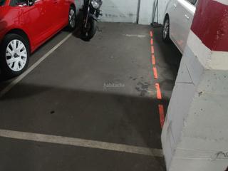 Miete Motorradparkplatz in Passatge d'en manent 19. Parking moto centrica