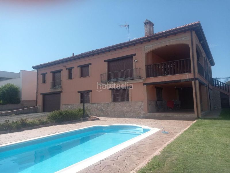 Foto 0e046060-39fe-4536-b9b9-eca4e8ebd167. Casa en calle clara campoamor 16 / calle clara campoamor en Malpartida de Plasencia