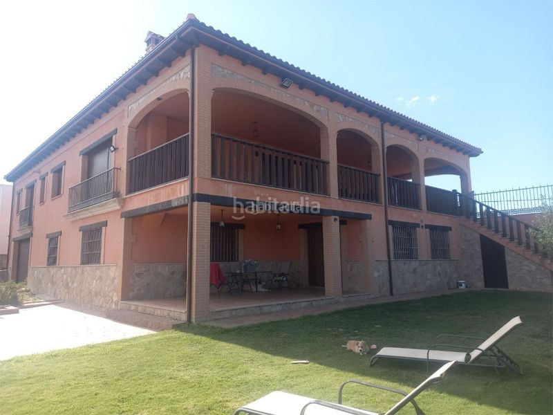 Foto cda99fbb-712f-44f7-993f-d66e7c3e6502. Casa en calle clara campoamor 16 / calle clara campoamor en Malpartida de Plasencia