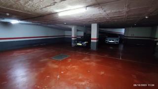 Aparcament cotxe a Carrer de sardenya 191. Venta plaza de parking para coche y dos motos