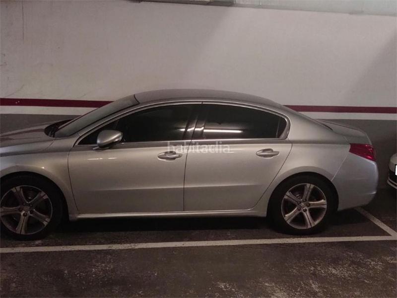 Foto 681ba11f-02f2-4f03-8cd9-c6c73b31f58b. Lloguer aparcament cotxe a plaça de catalunya 10 a Sabadell