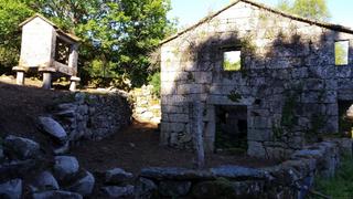 Maison à Po-9303 2. Casa de piedra