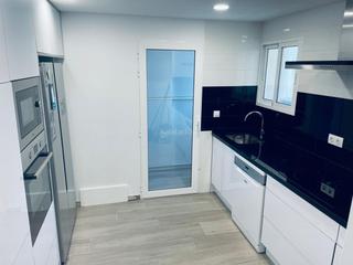 Location Appartement à Carrer de mexico 9. Alquiler de vivienda alicante