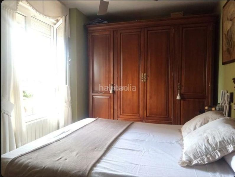 Foto 97ef34f1-9298-40bd-a339-1bc20dd5ddac. Piso en calle albondón 16 magnifico piso con piscina en zona sanders en Granada