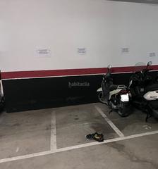 Miete Motorradparkplatz in Carrer d'amadeu torner 39. Parking moto