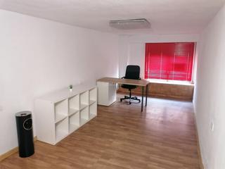 Location Bureau à Plaza santa ana 22. San lorenzo / plaza santa ana