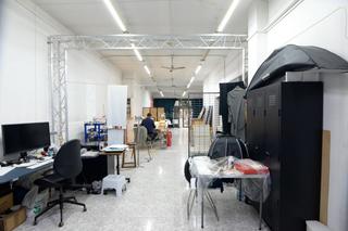 Lloguer Local Comercial a Carrer de roger de flor 141. Amplio local en alquiler.