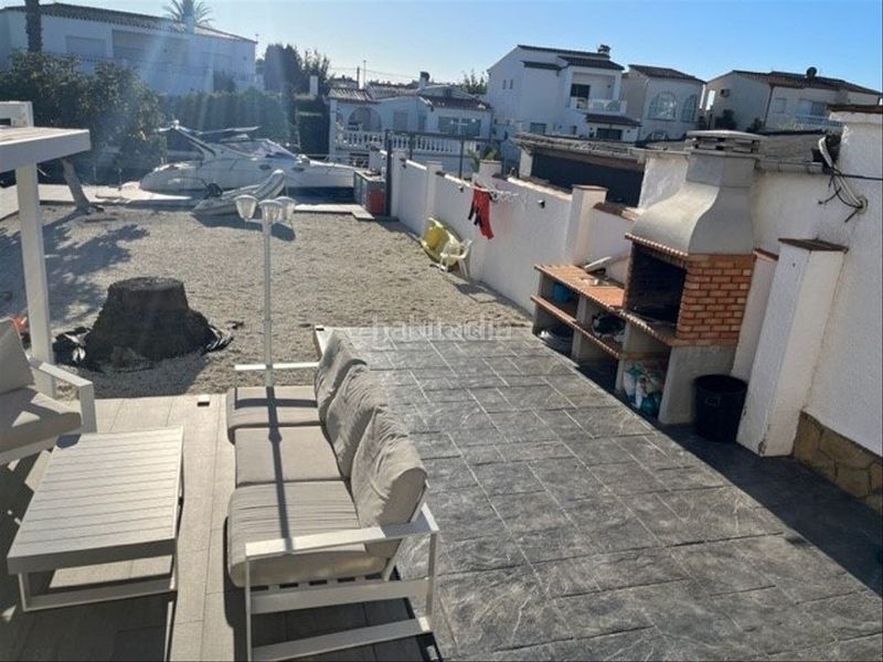 Foto 8be9a102-5595-4862-a00c-097a187ae052. Appartement in carrer medes 46 in Cap Ras - Creus - Falconera Empuriabrava