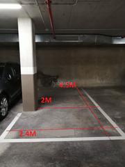 Miete Motorradparkplatz in Rambla de la marina 492. Plaza de parking para moto grande en hospitalet
