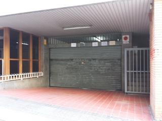 Lloguer Aparcament cotxe a Carrer del molí 40. Plaza de parking en alquiler (prosperitat)
