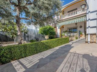 Casa adossada a Calle escultor alberto sánchez 11. El brillante -el naranjo - el tablero / calle escu
