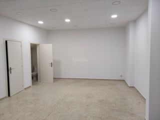 Miete Geschäftsraum in Carrer del rector coch 8. Local comercial