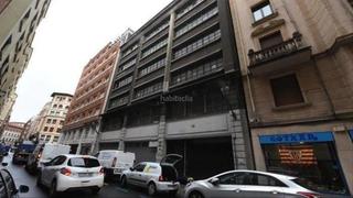Location Local commercial à Campo de volantín pasealekua 16. Alquiler de lonja barrio de castaños 491+iva