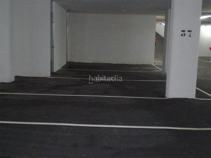 Foto 098482ab-397c-4552-bd20-bce32e660b29. Location parking voiture dans carretera vizcaína 47d dans Gijón