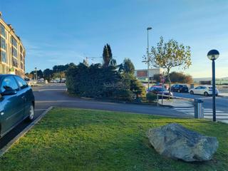 Rent Office space in Rúa das palmeiras 27. O milladoiro / rúa das palmeiras