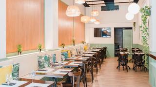 Lloguer Local Comercial a Carrer de casp 151. Restaurante c3 con terraza