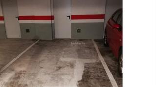 Miete Autoparkplatz in Carrer de ponent 85. Alquiler parking coche en gorg