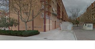 Local Comercial a Plaça del cronista chabret 28. Zona crecimiento economico por el grupo wvagen