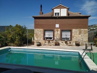 Chalet en Calle luciano 97. Chalet con piscina